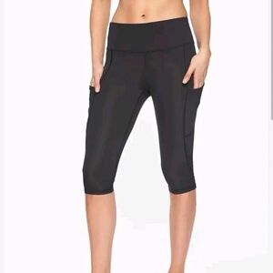 Athleta All In Crop Capri Leggings Black Medium Style 210144